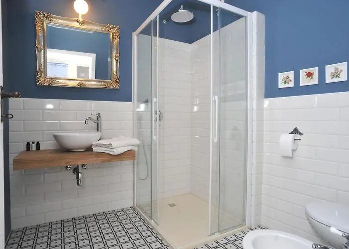 Casa Lumaca Couette-café Tremezzo