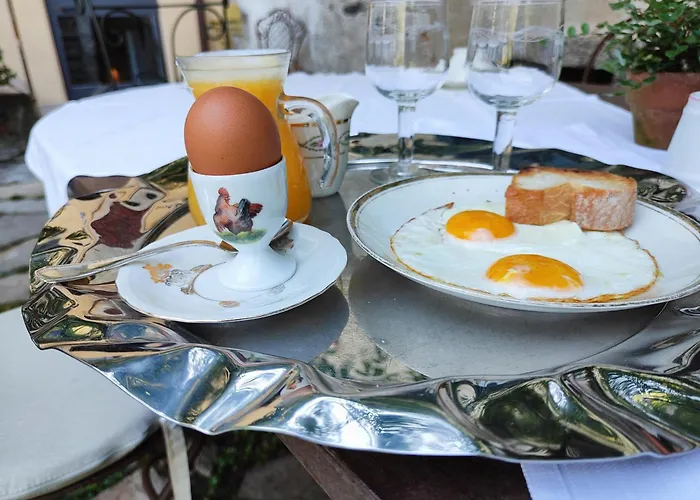 Casa Lumaca Couette-café Tremezzo